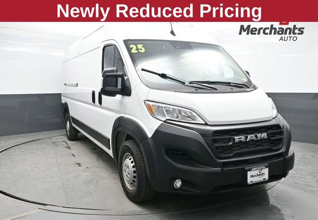 Used 2025 RAM ProMaster 2500 w/ Convenience Group image 1