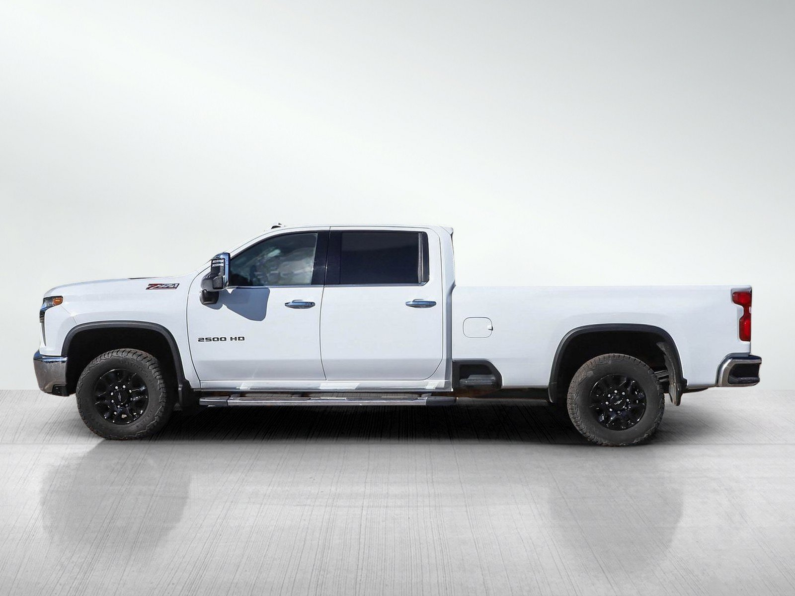 Used 2022 Chevrolet Silverado 2500 LTZ w/ LTZ Convenience Package AWD/4WD image 2
