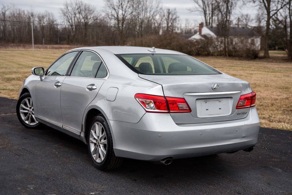 Used 2011 Lexus ES 350 FWD image 4