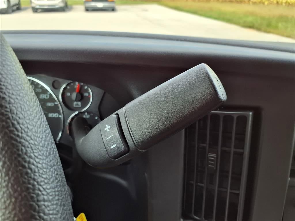 Used 2025 Chevrolet Express 3500 w/ Driver Convenience Package image 22