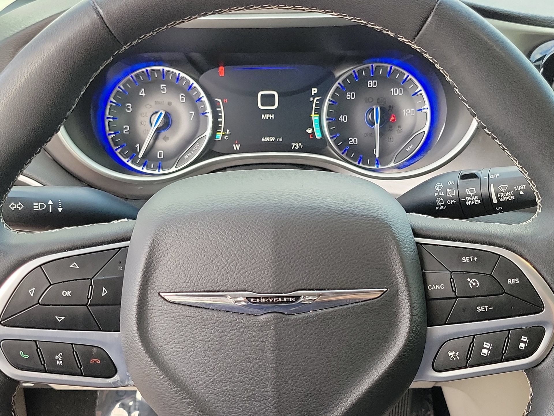 Certified 2024 Chrysler Pacifica Touring-L FWD image 8