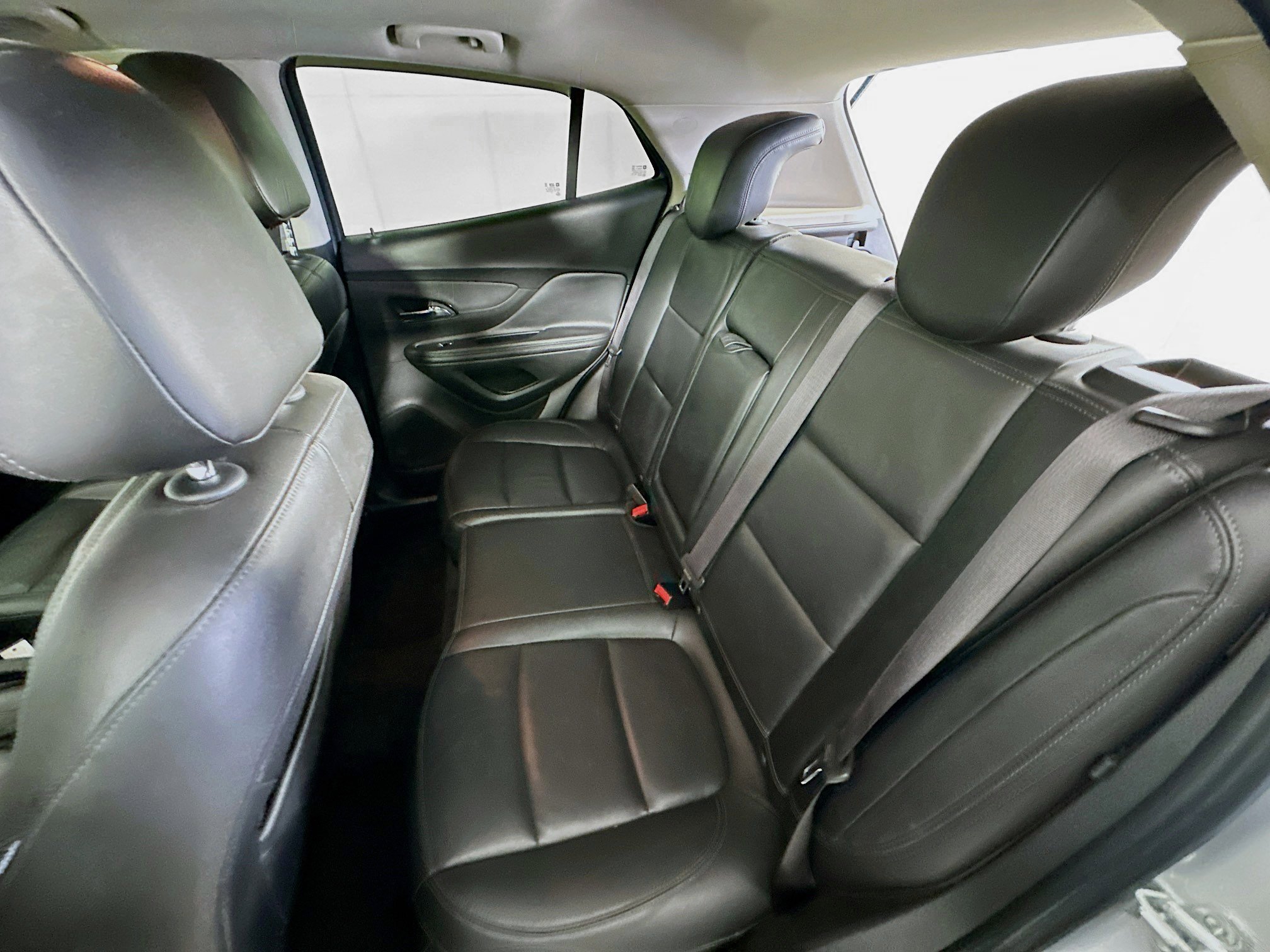 Used 2018 Buick Encore Essence image 26