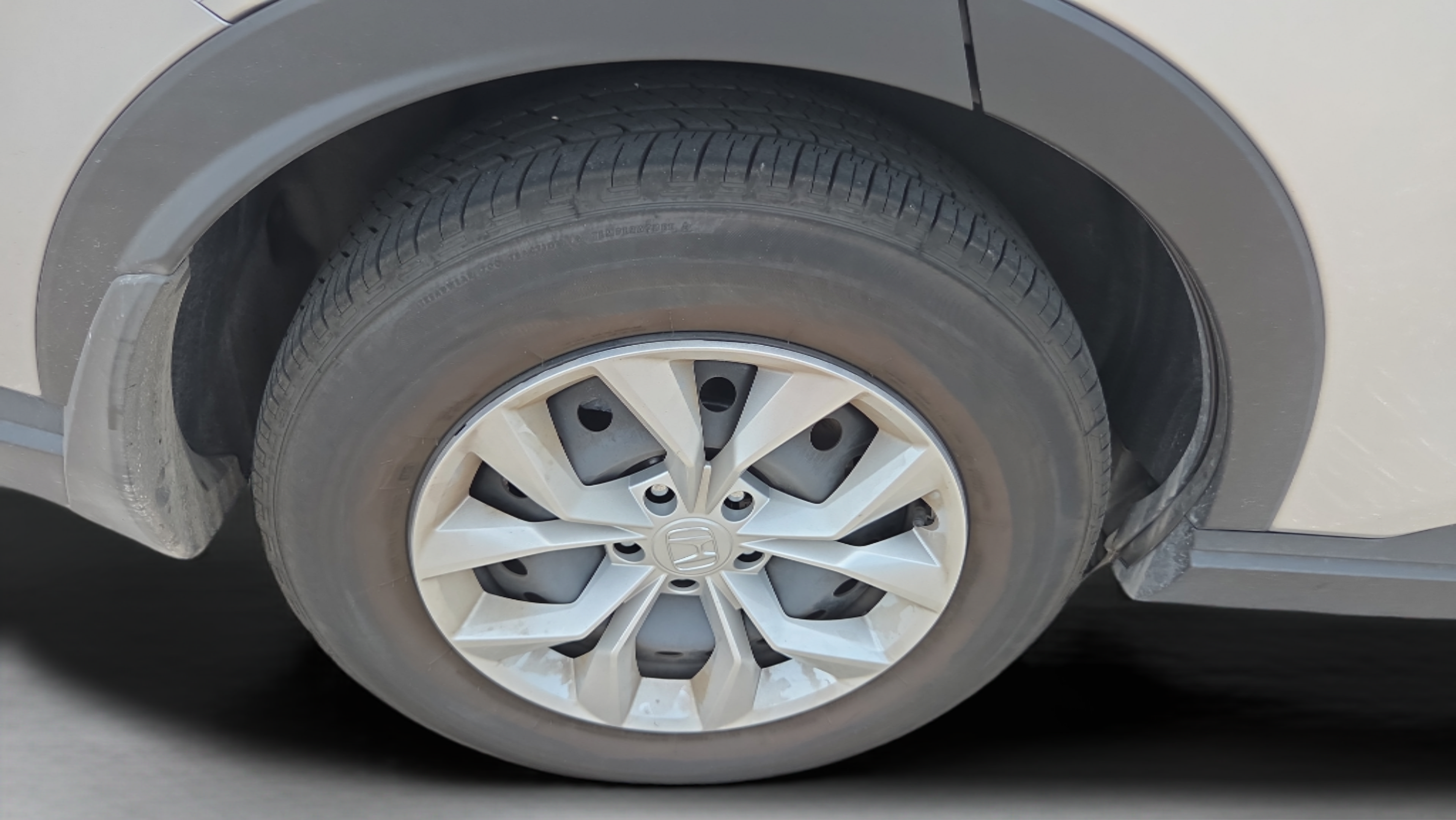 Certified 2025 Honda CR-V LX image 31