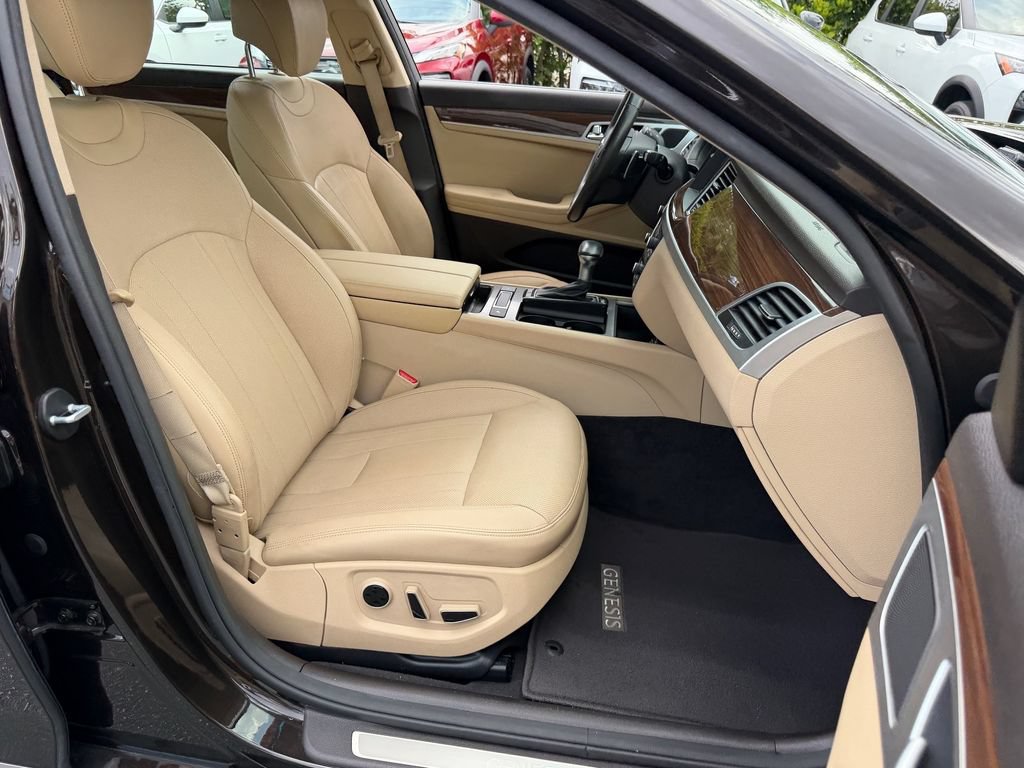 Used 2018 Genesis G80 3.8 RWD image 19