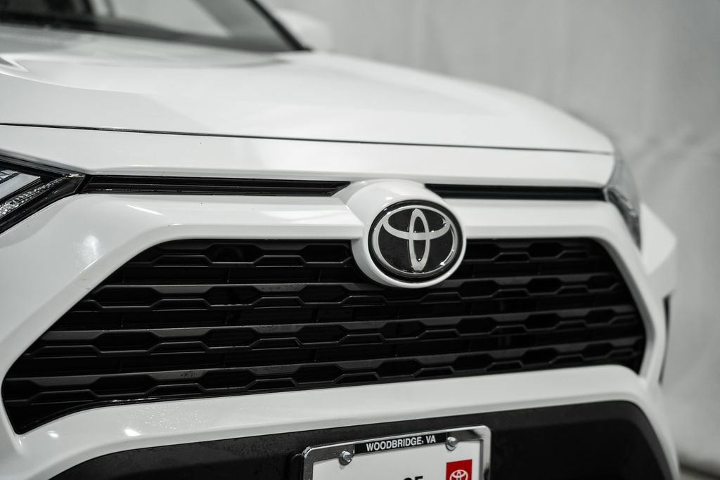 Used 2025 Toyota RAV4 XLE image 10