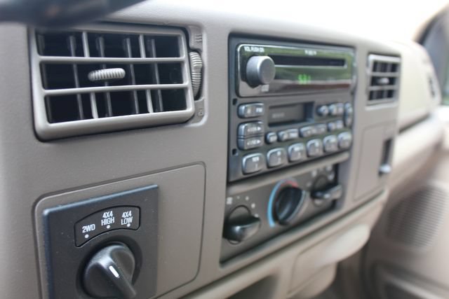 Used 2000 Ford F350 XL image 24