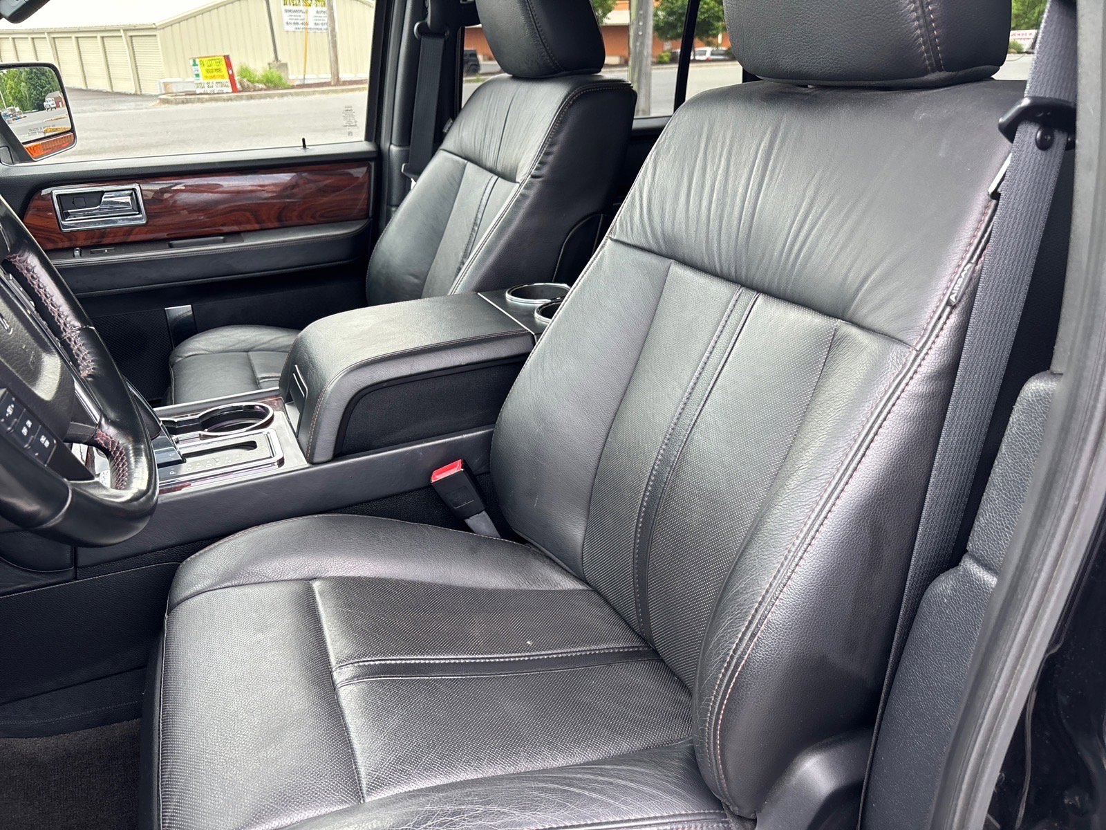 Used 2017 Lincoln Navigator L Reserve AWD/4WD image 12