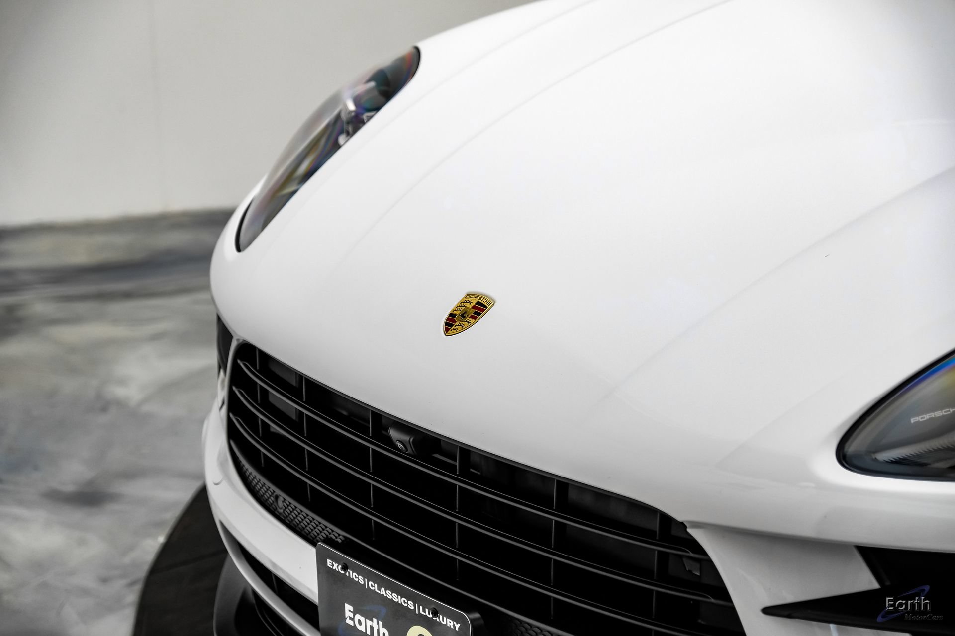 Used 2021 Porsche Macan AWD/4WD image 30