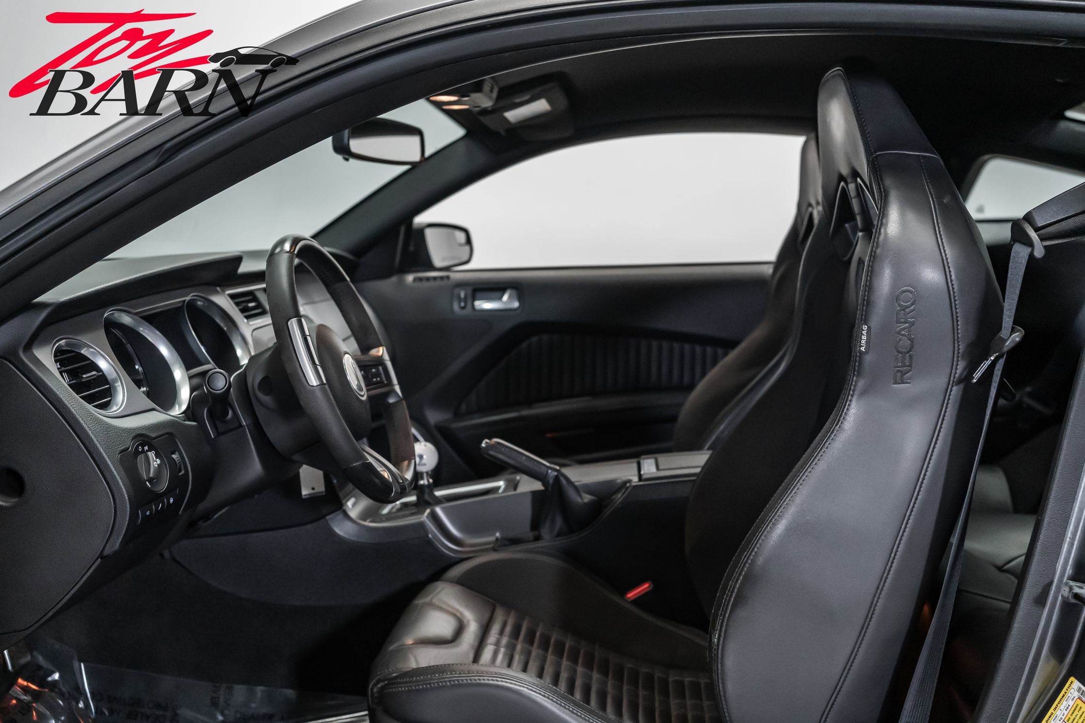 Used 2014 Ford Mustang Shelby GT500 w/ Equipment Group 821A image 27