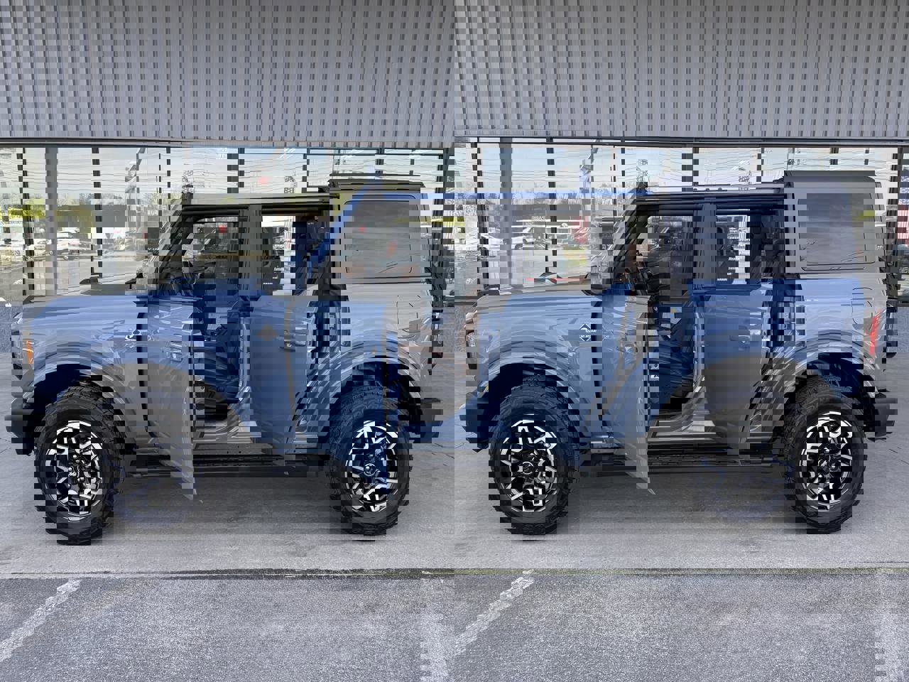 Used 2024 Ford Bronco Outer Banks image 10