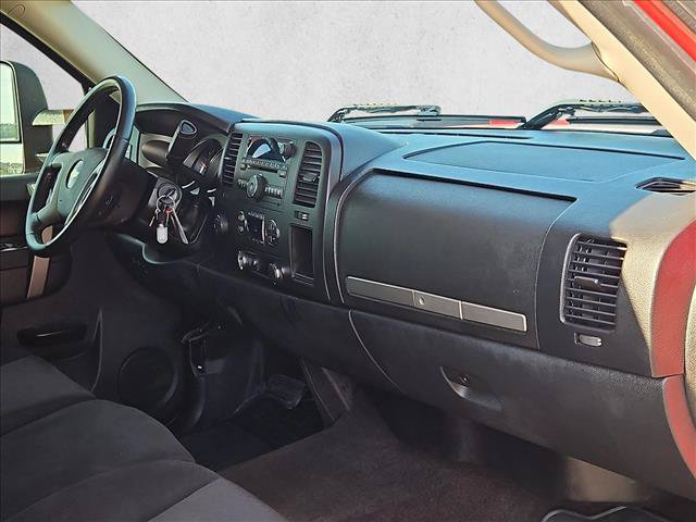 Used 2010 Chevrolet Silverado 2500 LT w/ Interior Plus Package AWD/4WD image 19