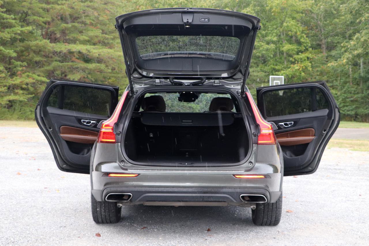 Used 2021 Volvo V60 T5 Cross Country w/ Advanced Package AWD/4WD image 6