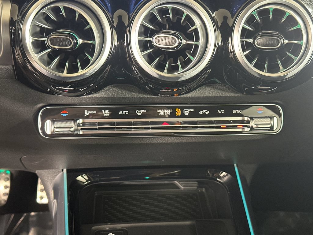 Certified 2026 Mercedes-Benz GLB 35 AMG 4MATIC image 32