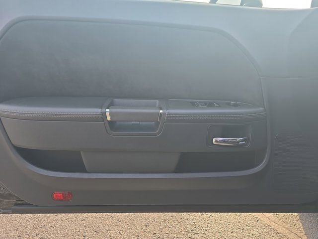 Used 2008 Dodge Challenger SRT8 image 19