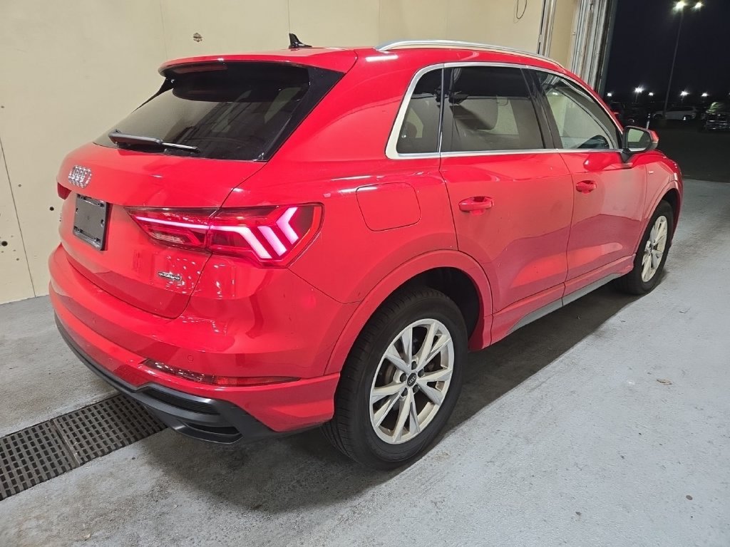 Used 2022 Audi Q3 2.0T Premium Plus AWD/4WD image 2