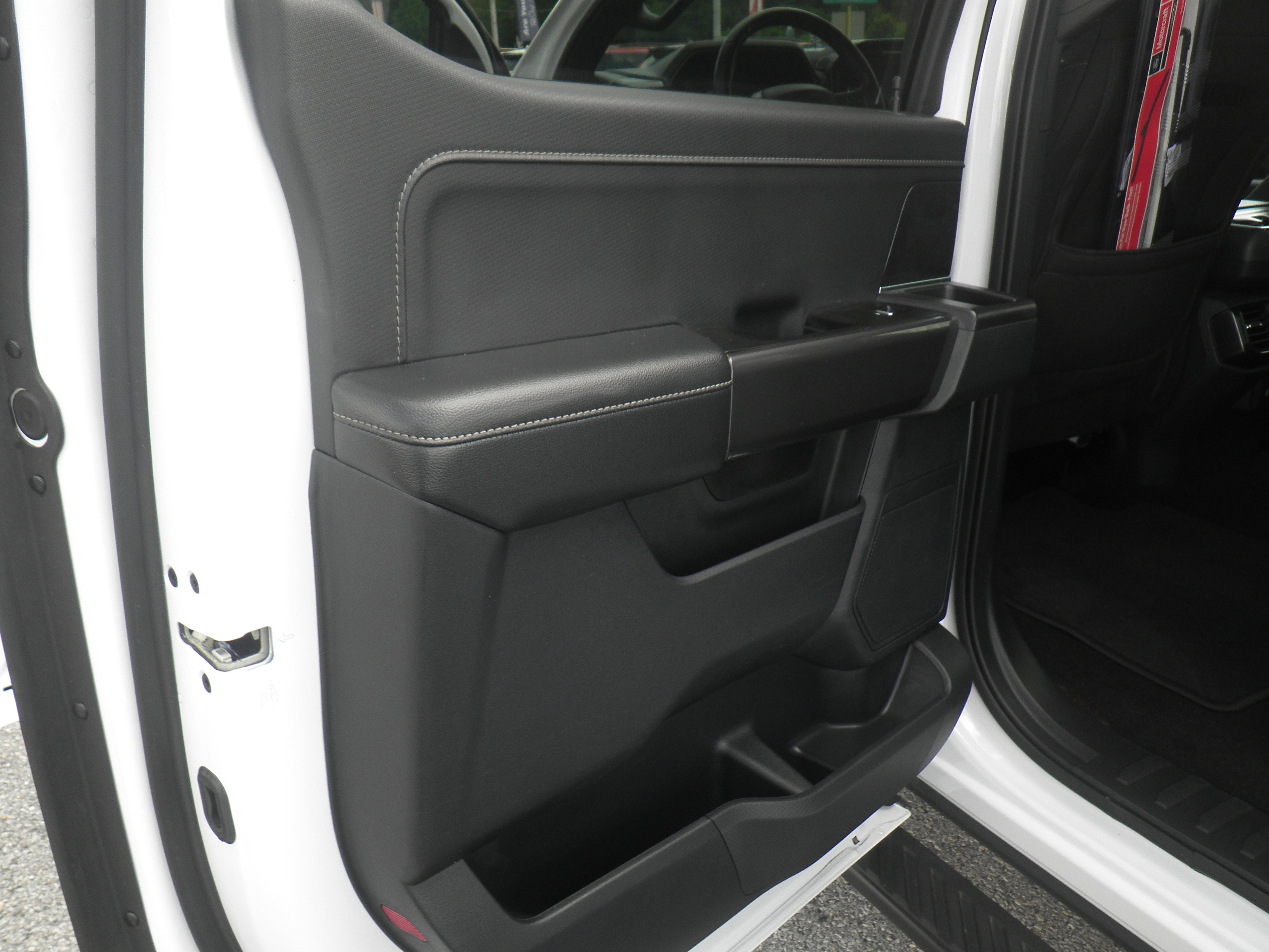 Certified 2022 Ford F150 XLT w/ Equipment Group 302A High image 21