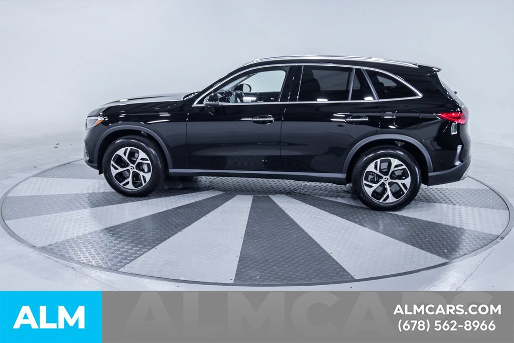 Used 2026 Mercedes-Benz GLC 350e 4MATIC image 5