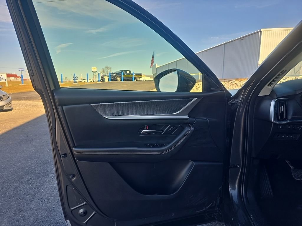 Used 2024 MAZDA CX-90 3.3 Turbo w/ Premium Package image 11