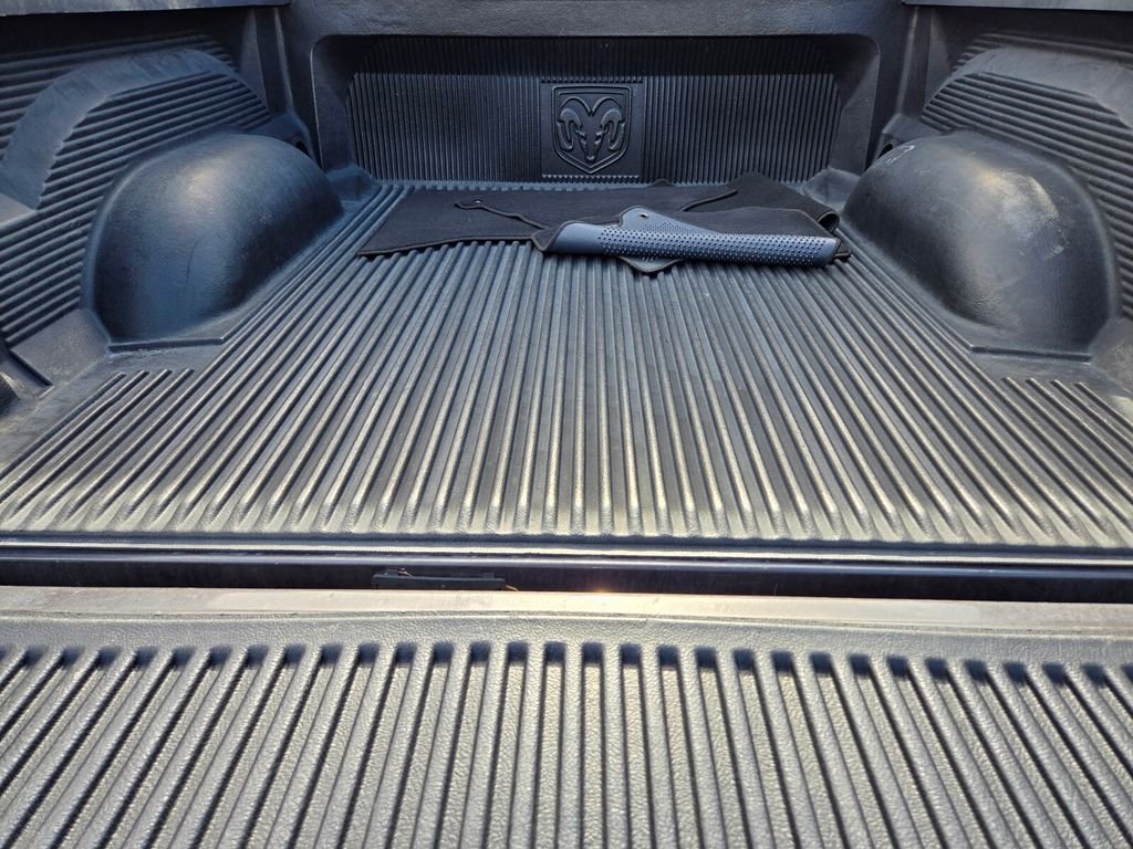 Used 2017 RAM 1500 Sport RWD image 17