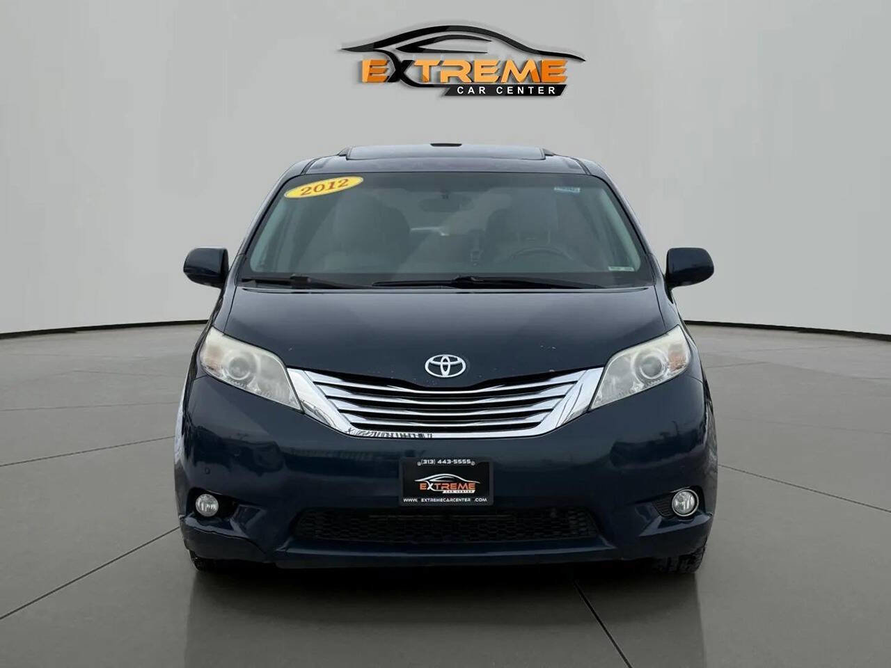 Used 2012 Toyota Sienna Limited image 8