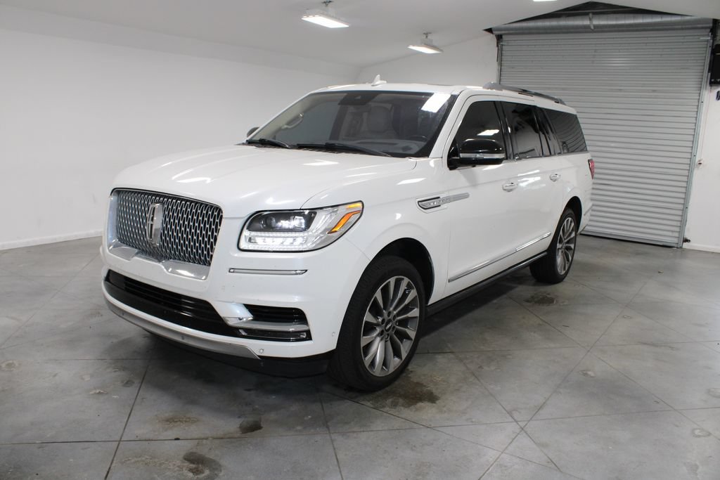Used 2020 Lincoln Navigator L Reserve w/ Luxury Package AWD/4WD image 4