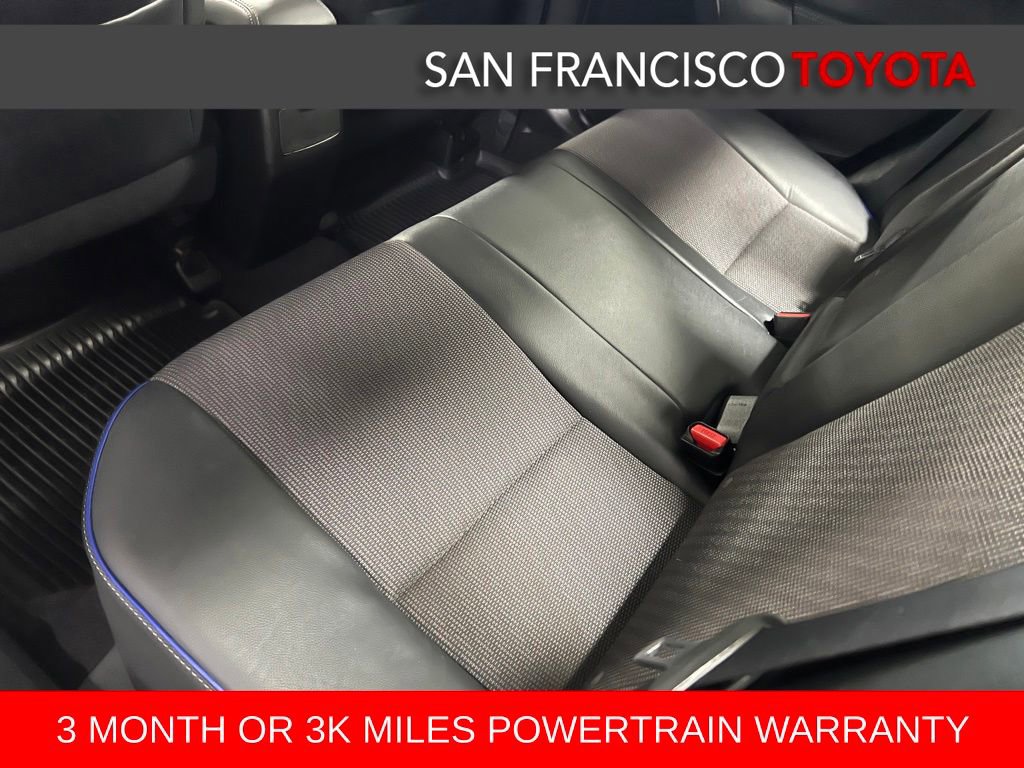 Used 2017 Toyota Corolla SE w/ SE Premium Package FWD image 15