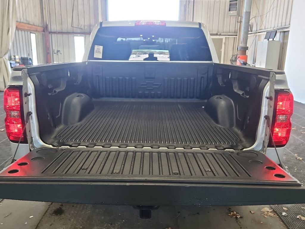Used 2018 Chevrolet Silverado 1500 LT w/ Texas Edition image 6