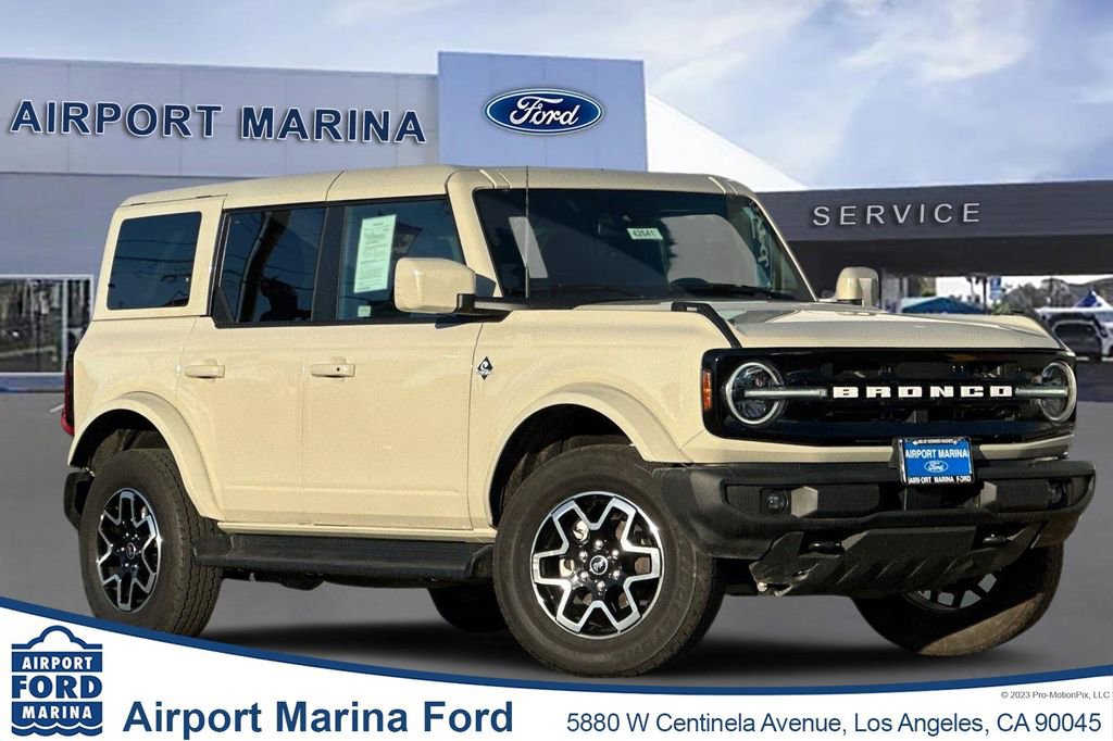Used 2025 Ford Bronco Outer Banks image 1