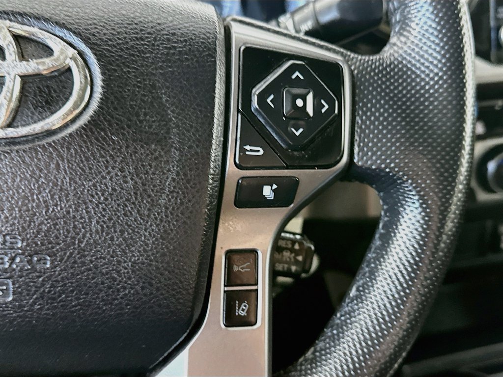 Used 2021 Toyota Tacoma SR5 AWD/4WD image 26