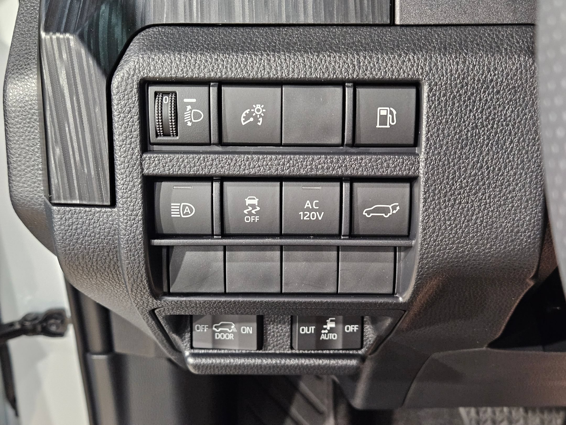 New 2026 Toyota 4Runner Platinum AWD/4WD image 14