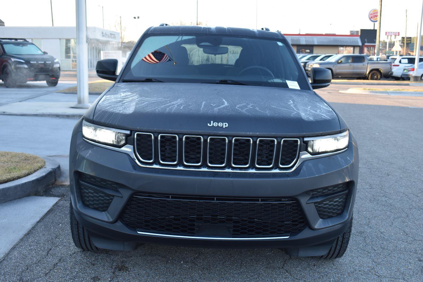 Used 2024 Jeep Grand Cherokee Laredo w/ Trailer Tow Package RWD image 16