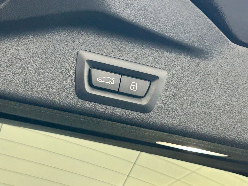 Used 2024 BMW X5 sDrive40i w/ M Sport Package image 43