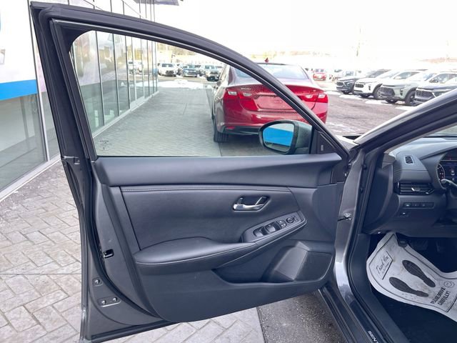 Used 2025 Nissan Sentra SV w/ Trunk Package image 20