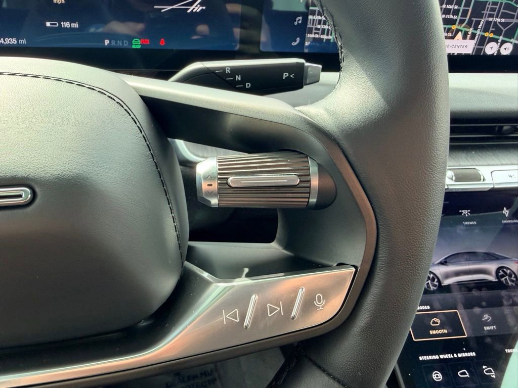 Used 2023 Lucid Air Touring image 35