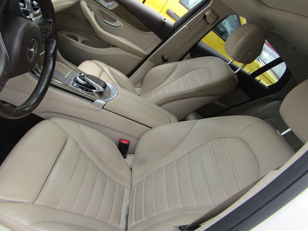 Used 2018 Mercedes-Benz GLC 300 4MATIC Coupe image 9