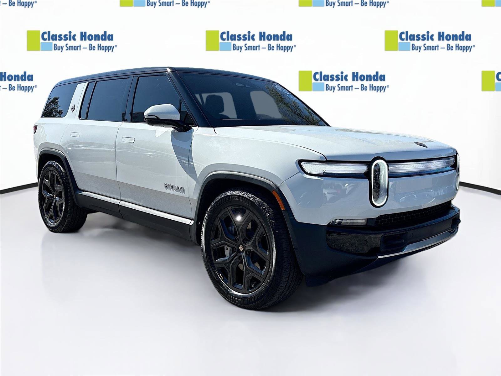Used 2025 Rivian R1S Adventure