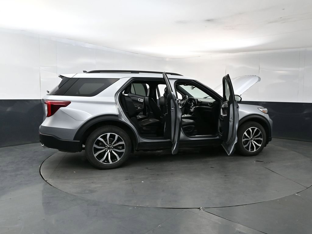 Used 2023 Ford Explorer ST-Line w/ Class IV Trailer Tow Package AWD/4WD image 26