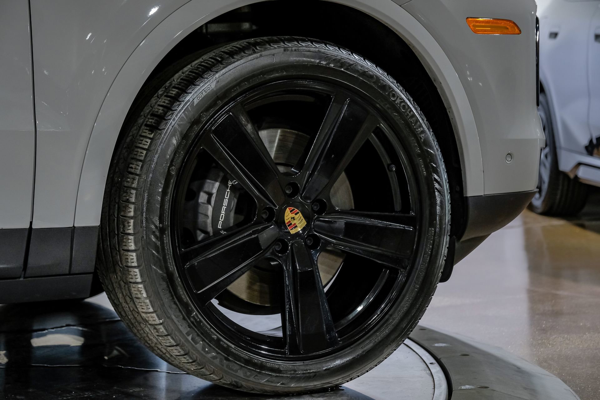 Used 2024 Porsche Cayenne Coupe image 58