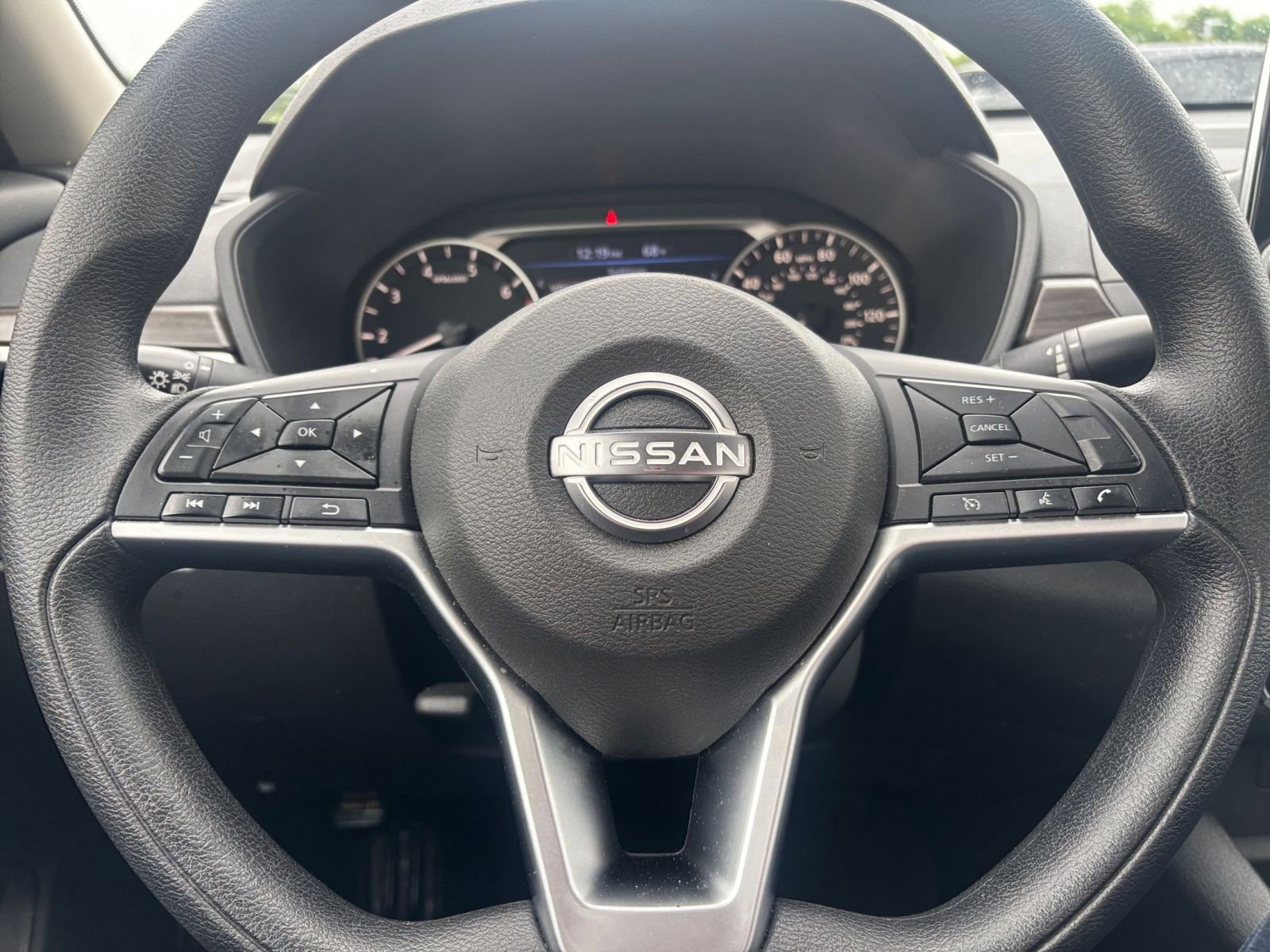 Used 2025 Nissan Altima 2.5 SV FWD image 28