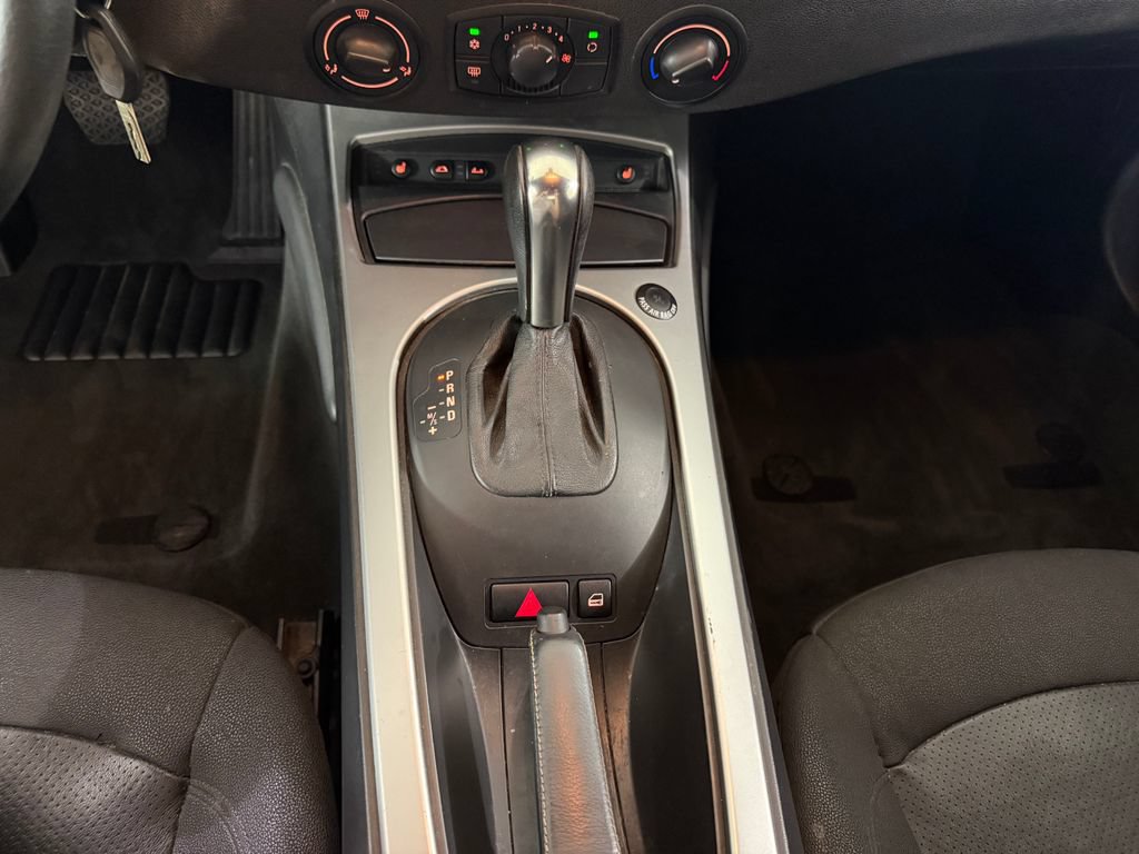 Used 2007 BMW Z4 3.0i RWD image 18