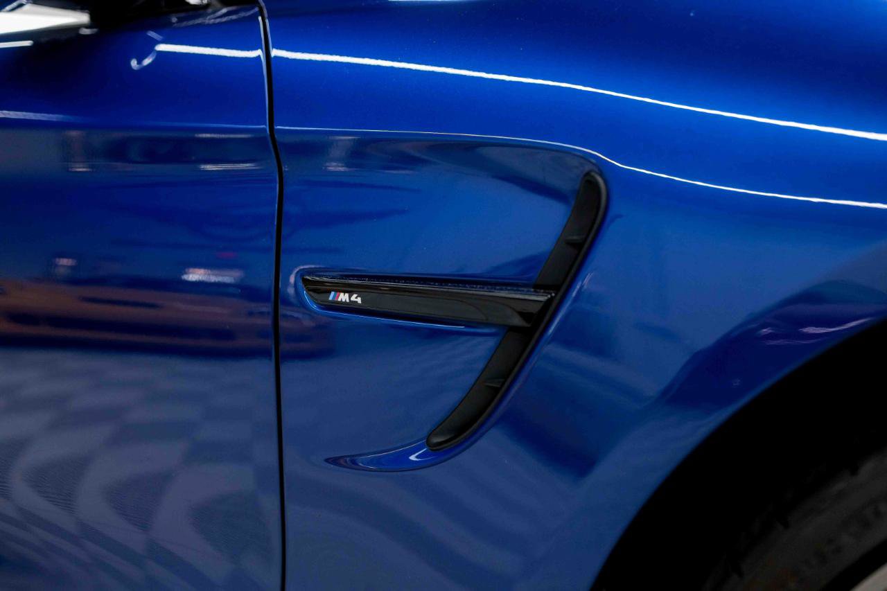 Used 2020 BMW M4 Convertible w/ Competition Package RWD image 17