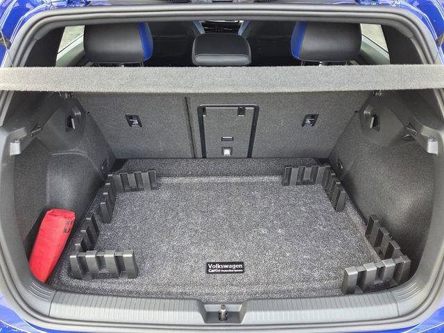 Used 2025 Volkswagen Golf R Black Edition image 13