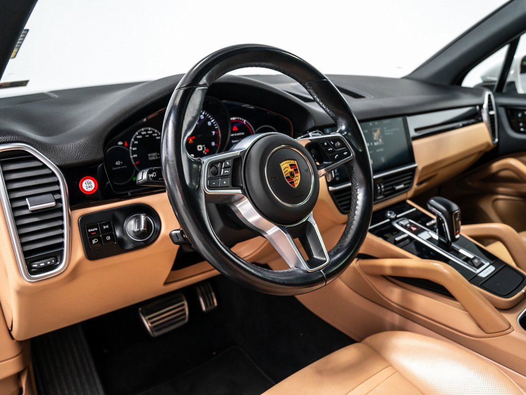 Used 2020 Porsche Cayenne S image 13
