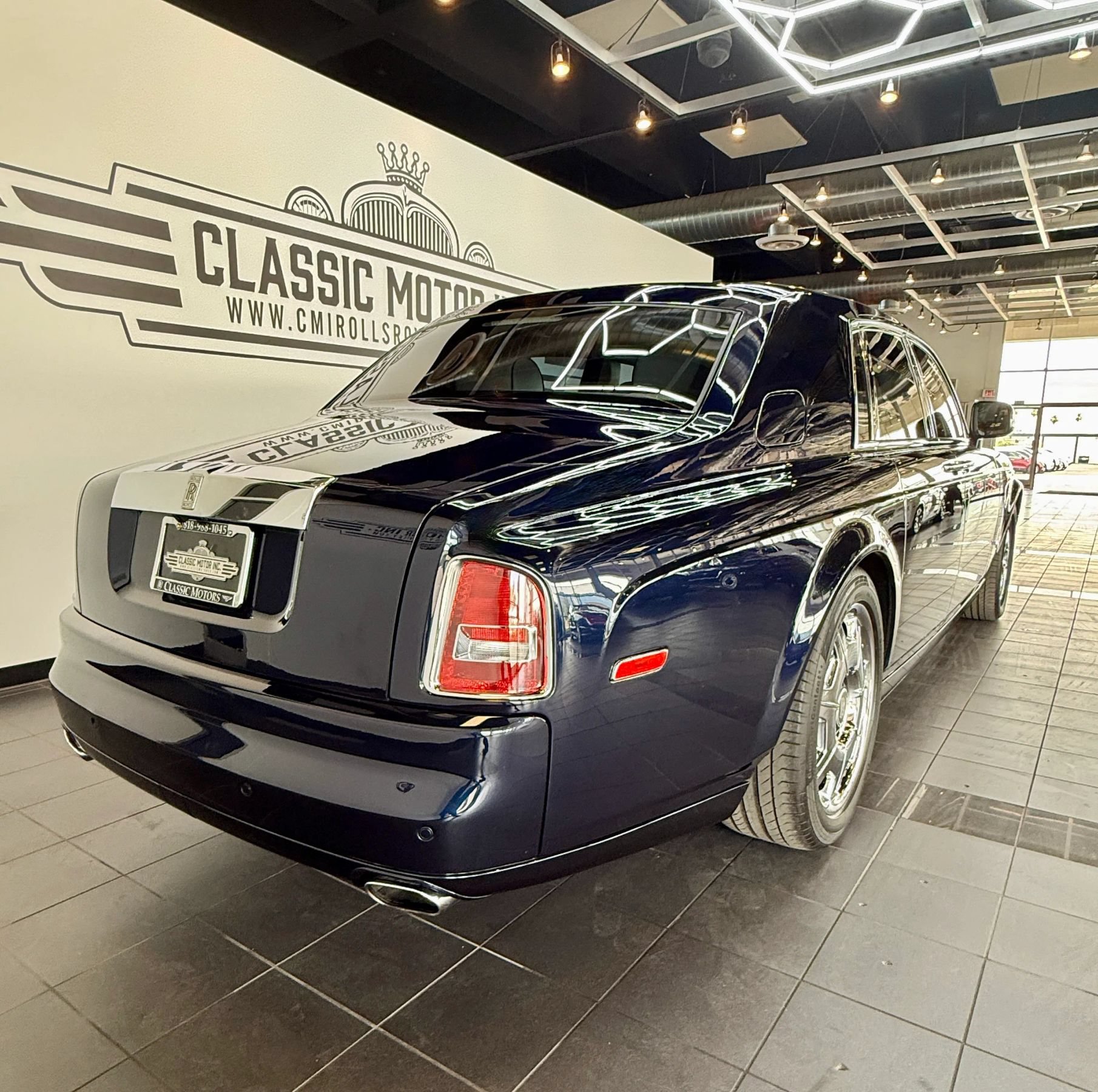 Used 2009 Rolls-Royce Phantom Sedan RWD image 8
