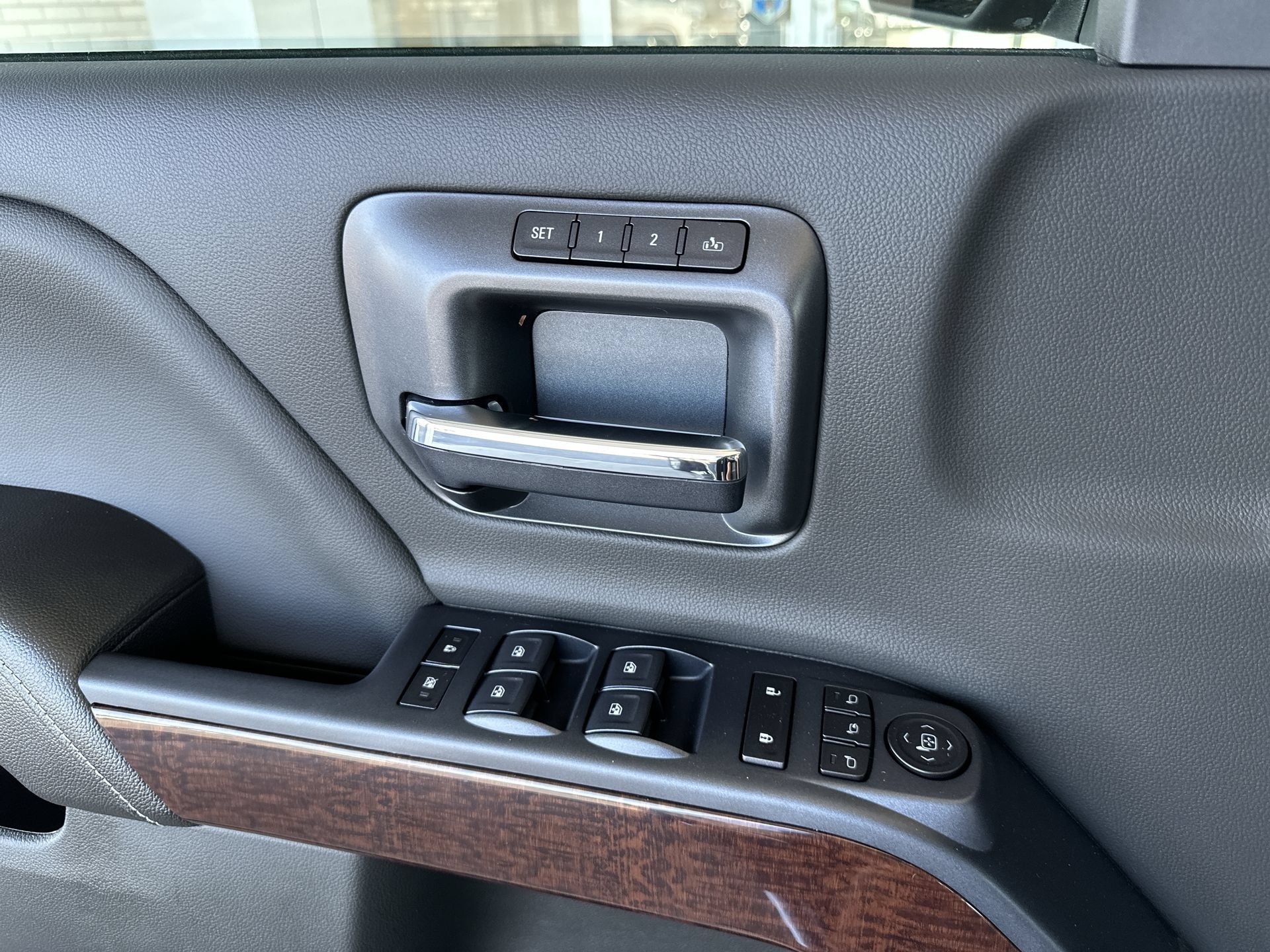 Certified 2018 GMC Sierra 1500 SLT AWD/4WD image 21