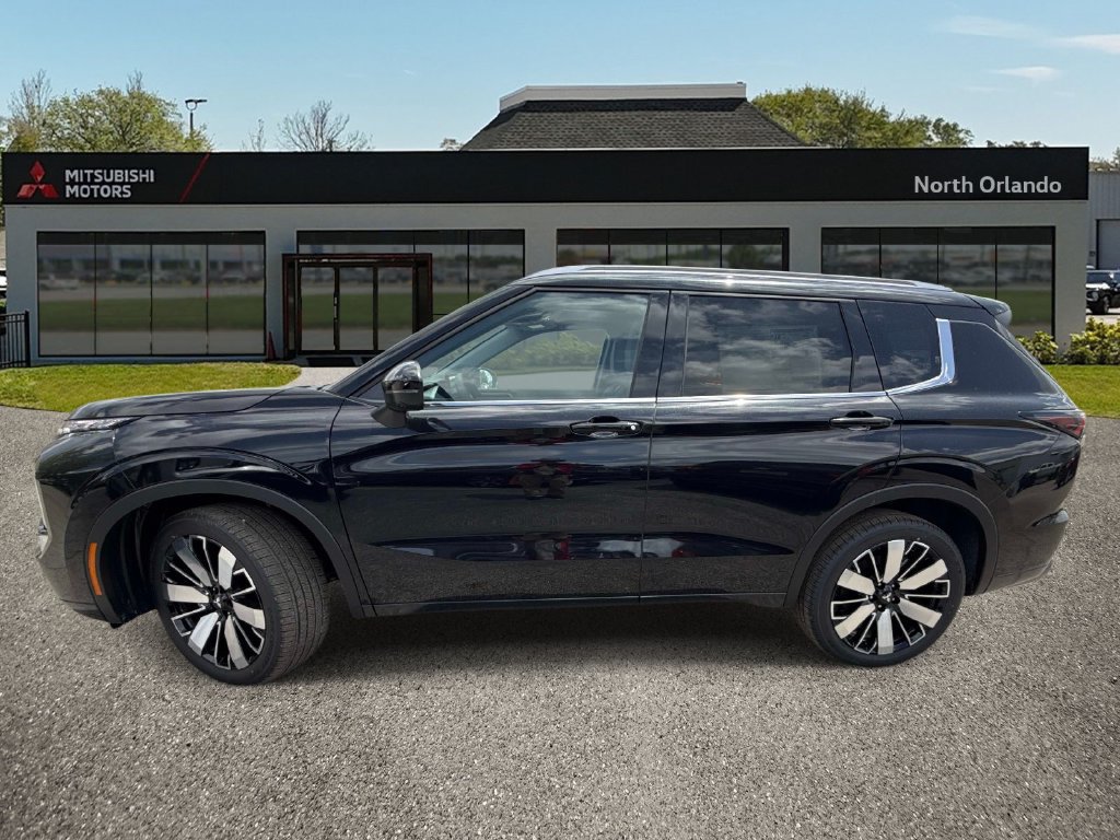 New 2026 Mitsubishi Outlander SEL FWD image 2