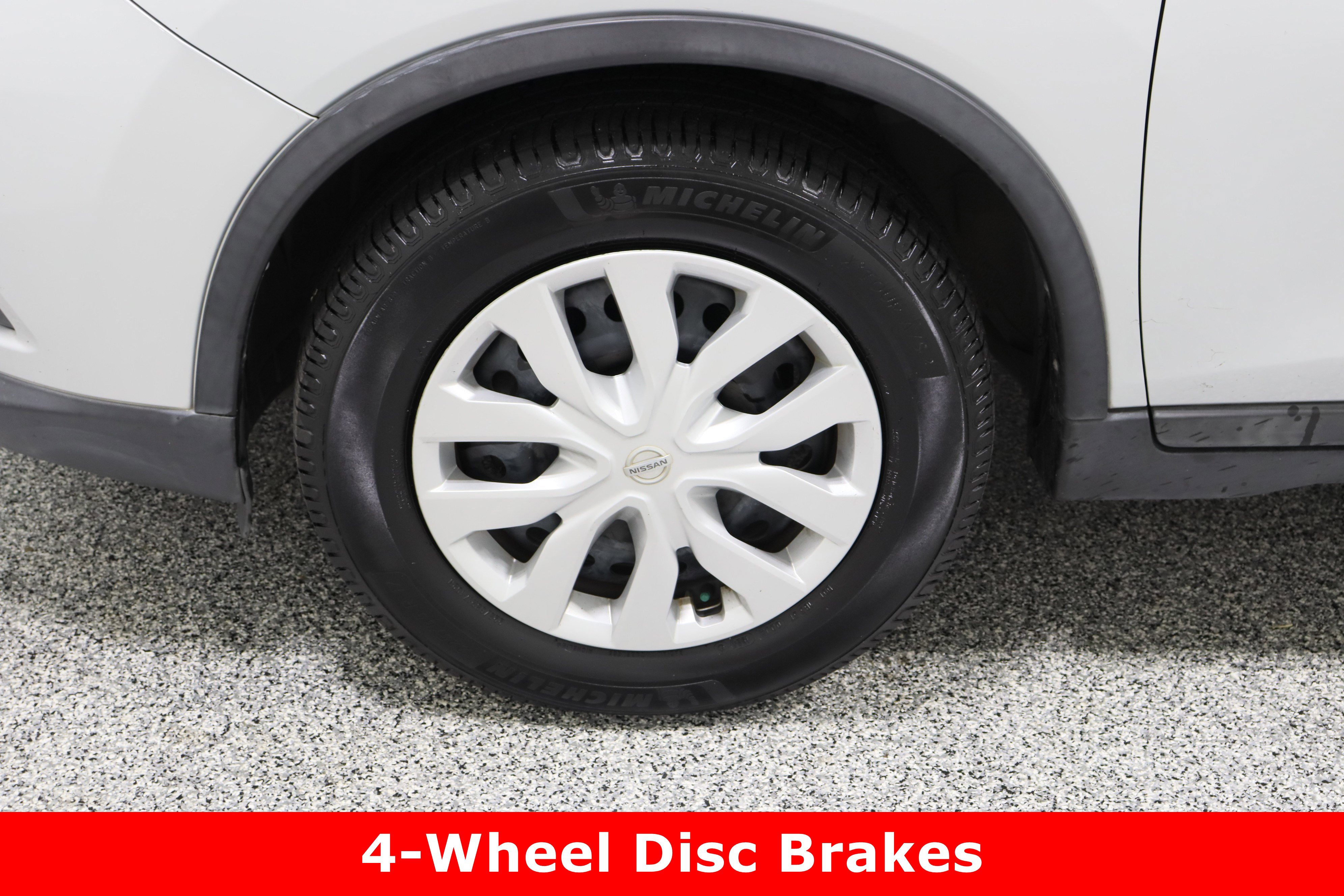 Used 2016 Nissan Rogue S image 11