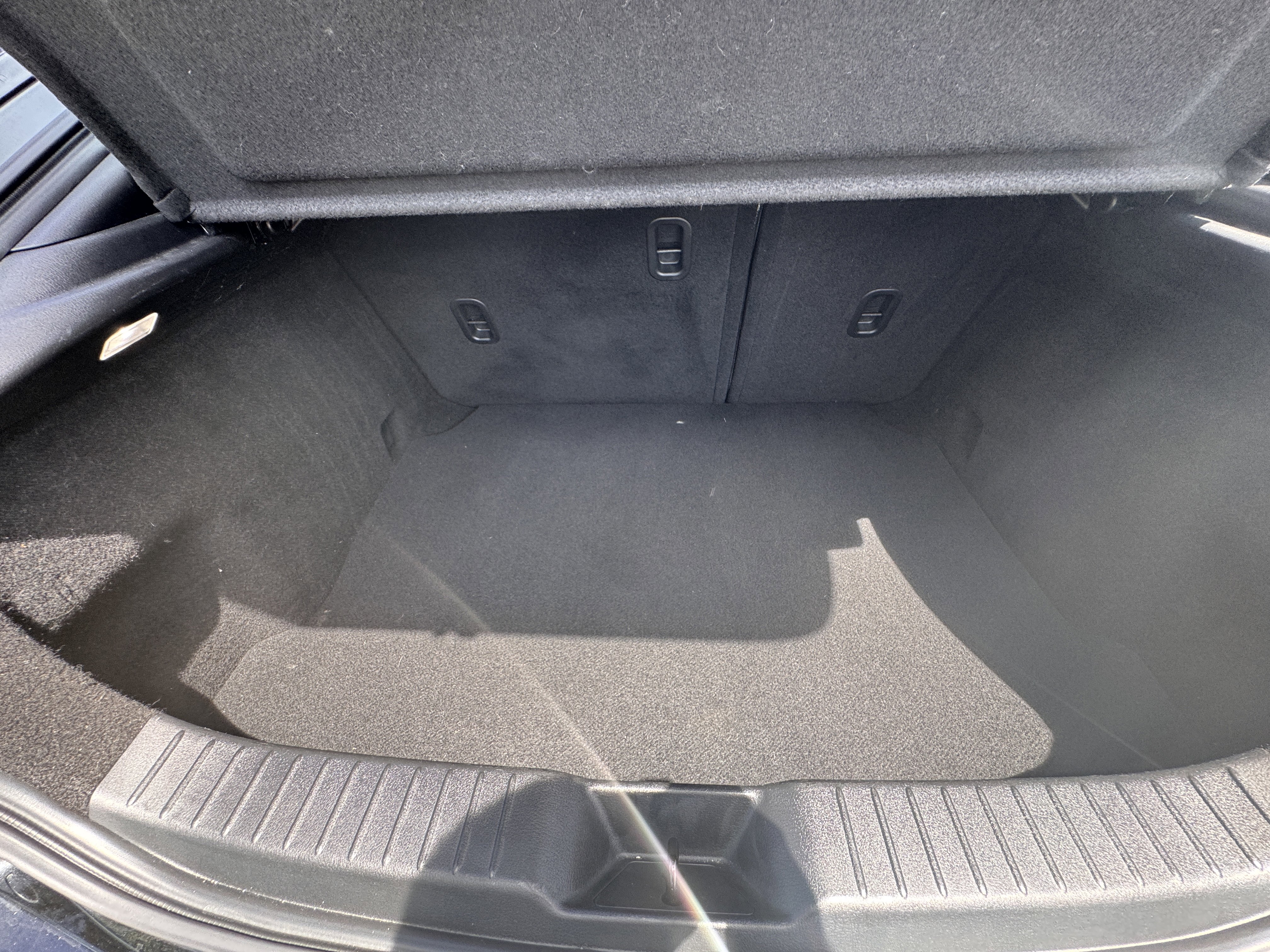 Used 2023 MAZDA MAZDA3 s FWD image 12