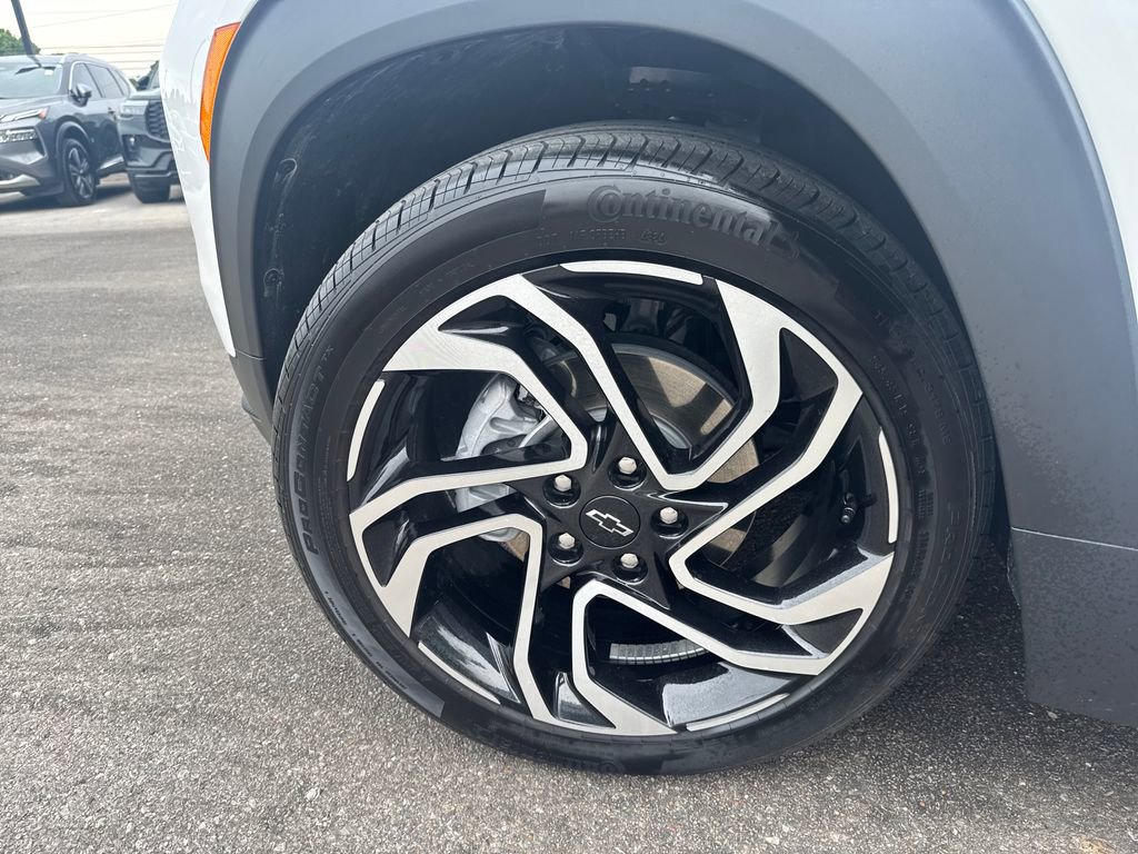 Used 2026 Chevrolet TrailBlazer RS w/ Convenience Package FWD image 30