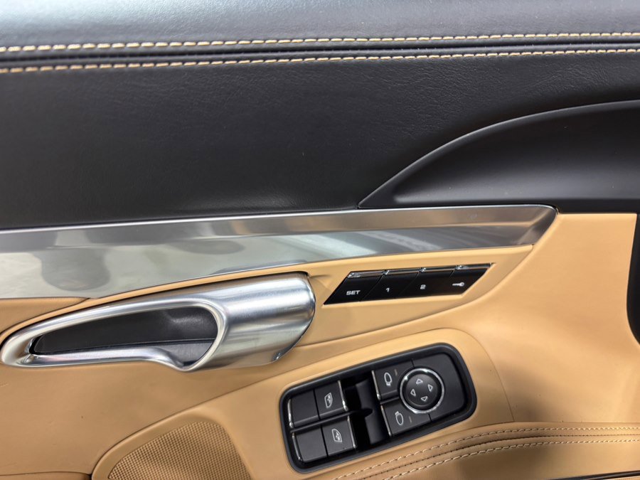 Used 2019 Porsche 911 Carrera S image 10